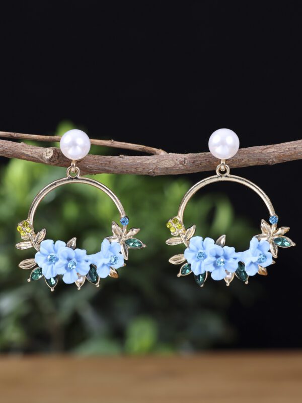 Sweet Soft Ceramic Pearl Flower Earrings With Fashionable Temperament And Floral Earrings