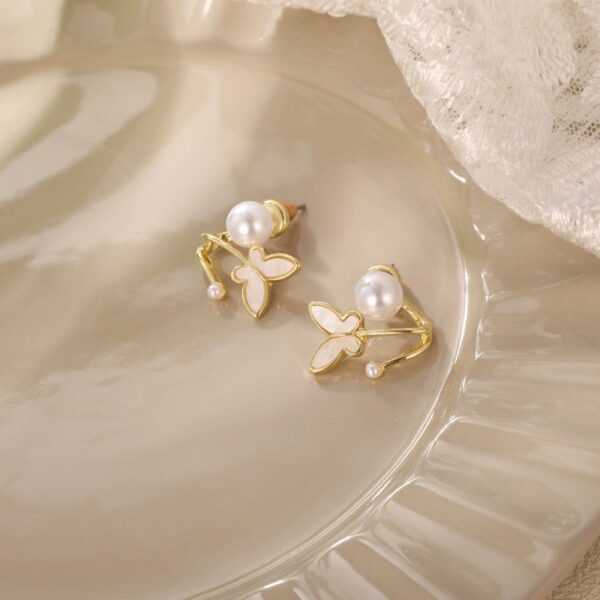 Small Niche Design, Pearl Shell, Butterfly Earrings, Female Korean Personality, Simple And Versatile Temperament, Fashionable Earrings And Earrings