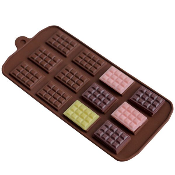 91b8491f-09aa-4574-a863-4f4337cabfe8.jpg 12 Even Waffle Chocolate Silicone Mould Decoration
