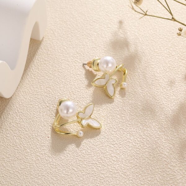 Small Niche Design, Pearl Shell, Butterfly Earrings, Female Korean Personality, Simple And Versatile Temperament, Fashionable Earrings And Earrings